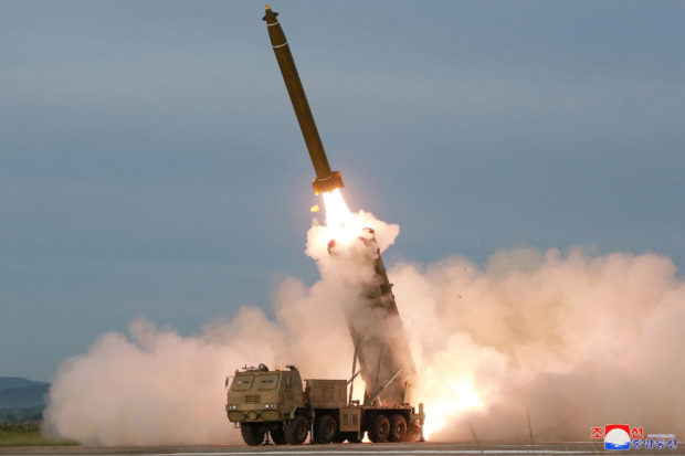  N. Korea tests new 'super-large' multiple rocket launcher