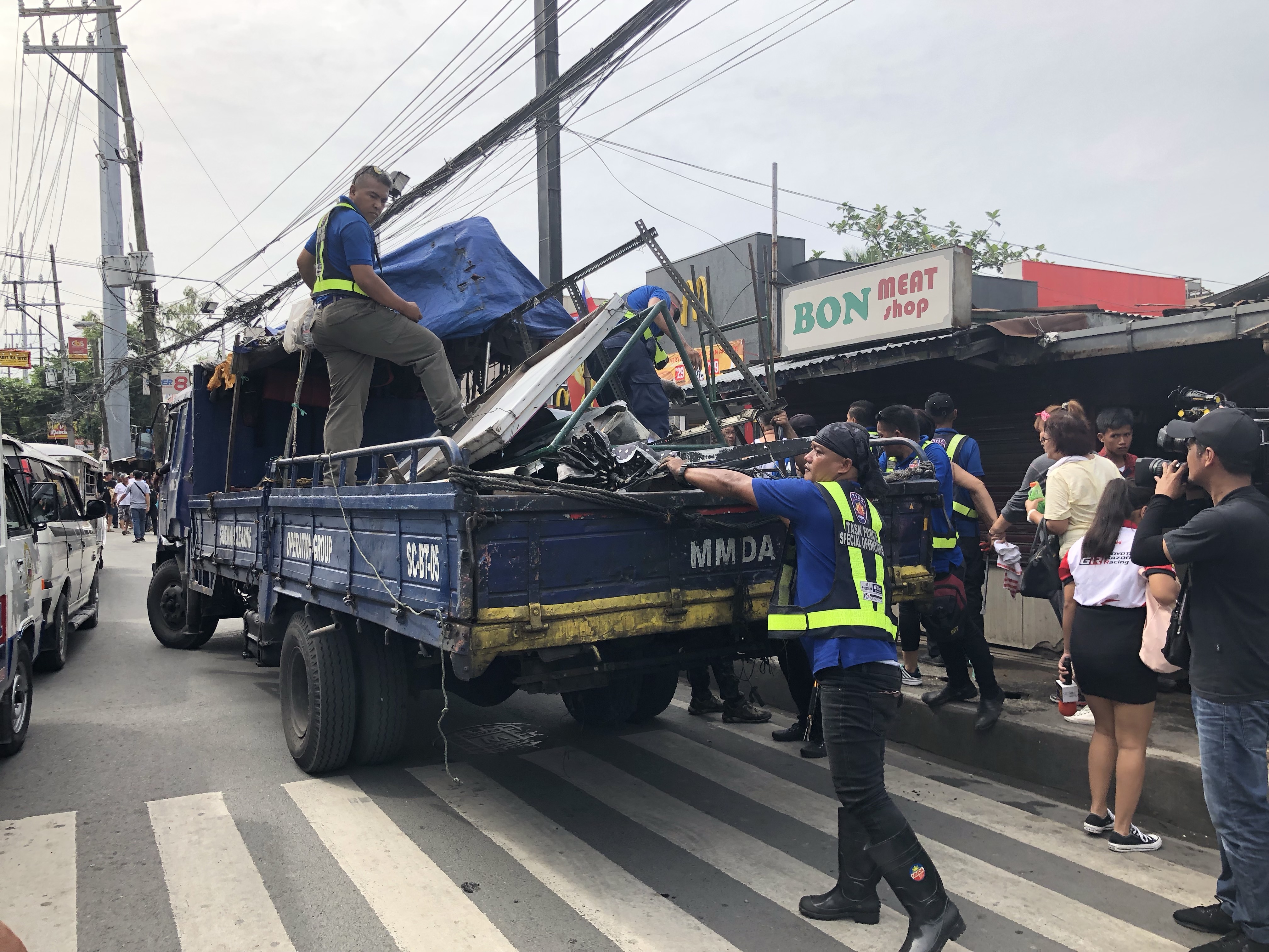MMDA conducts 2nd round of clearing ops in Pasig, Pateros