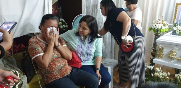 Robredo extends financial aid to kin of sea mishap victims in Iloilo