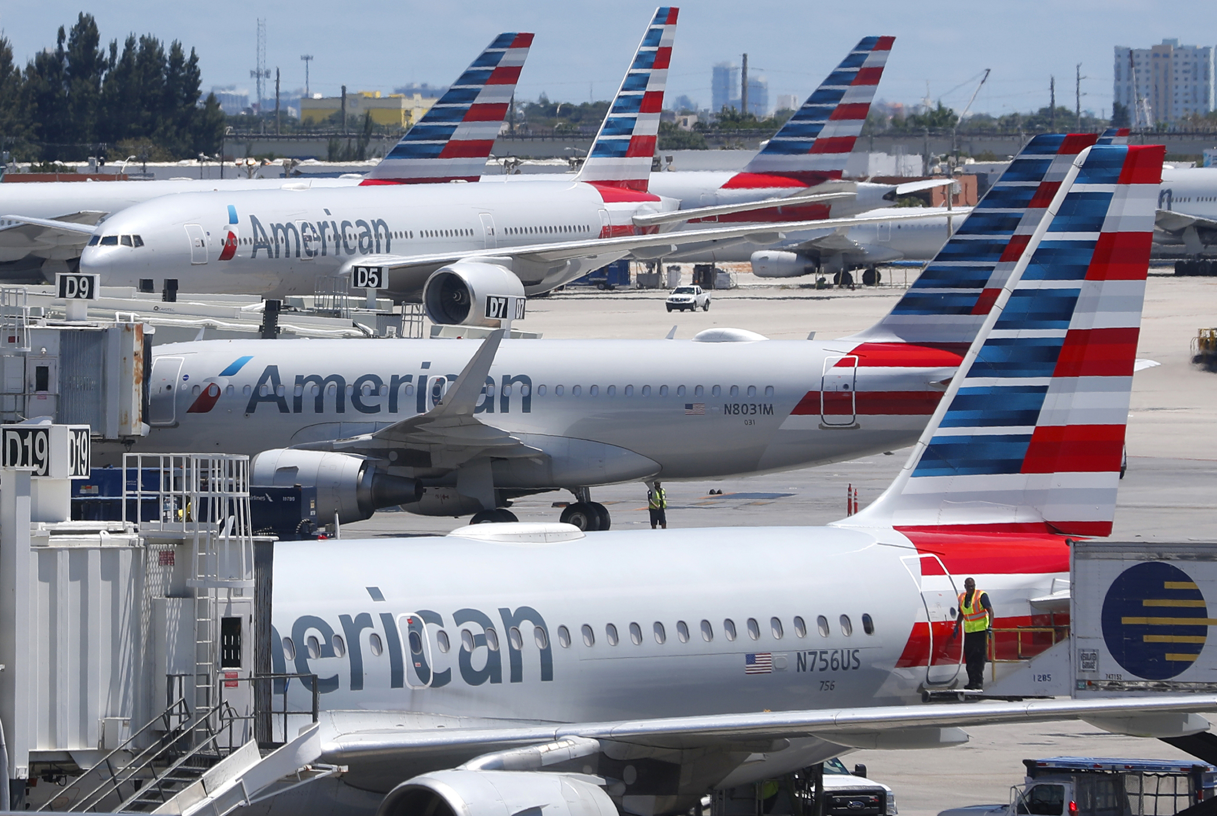 American Airlines mechanic accused of sabotaging flight | Inquirer News