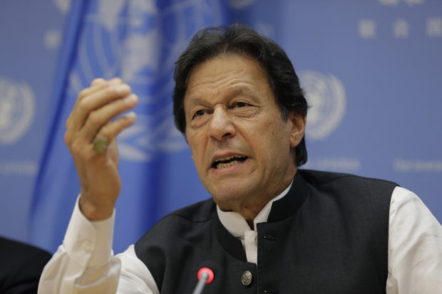 Pakistan PM warns of war with India over disputed Kashmir