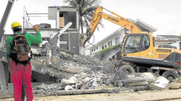 Boracay task force: No halt to demolition