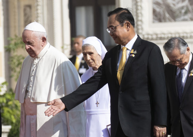 pope francis in thailand