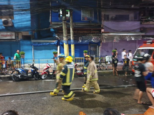 LOOK: An estimate of 2,000 families were affected by the Mandaluyong fire
