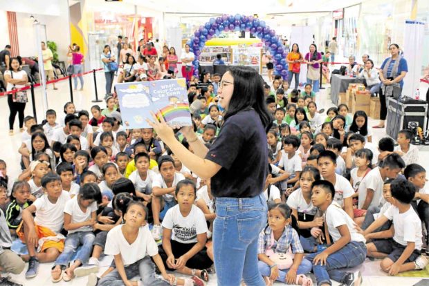 Inquirer Read-Along debuts in Tacloban
