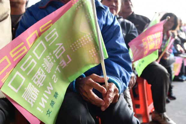 Taiwan election race widens as China's big stick diplomacy backfires