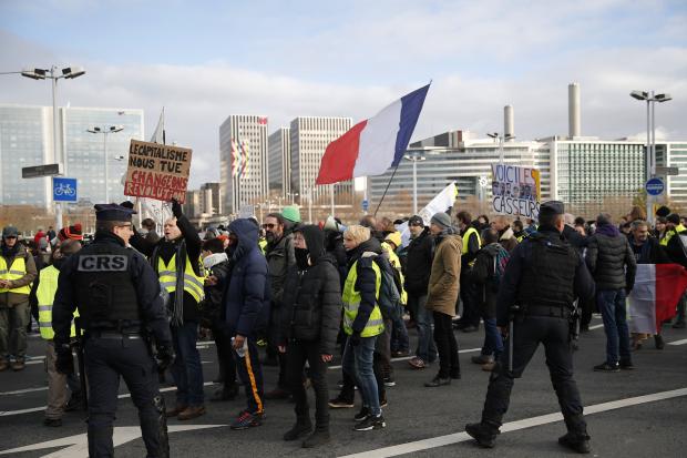  Yellow vest protesters in Paris
