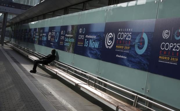 UN climate talks in limbo as rifts among countries remain