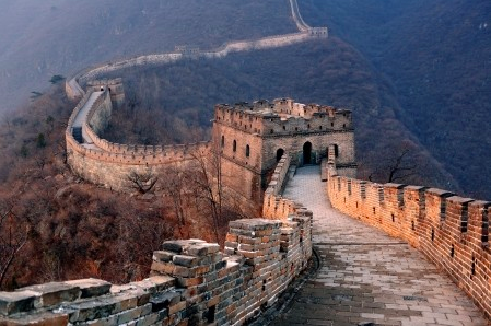 Men who planned to steal Great Wall bricks get lost on mountain