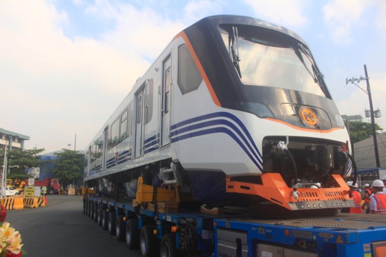 PNR rolls out 2 new train sets from Indonesia | Inquirer News