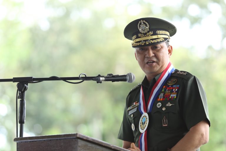 AFP chief seeks an end to local armed conflict before shift to