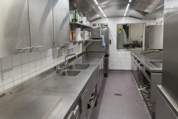 restaurant worker fired for bathing in kitchen sink
