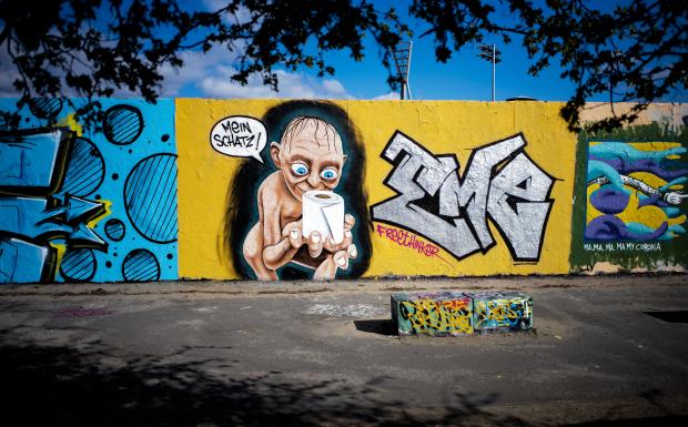 Gollum graffiti on wall in Berlin