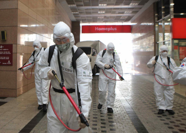 2 S. Korean military personnel test positive for coronavirus again after full recovery