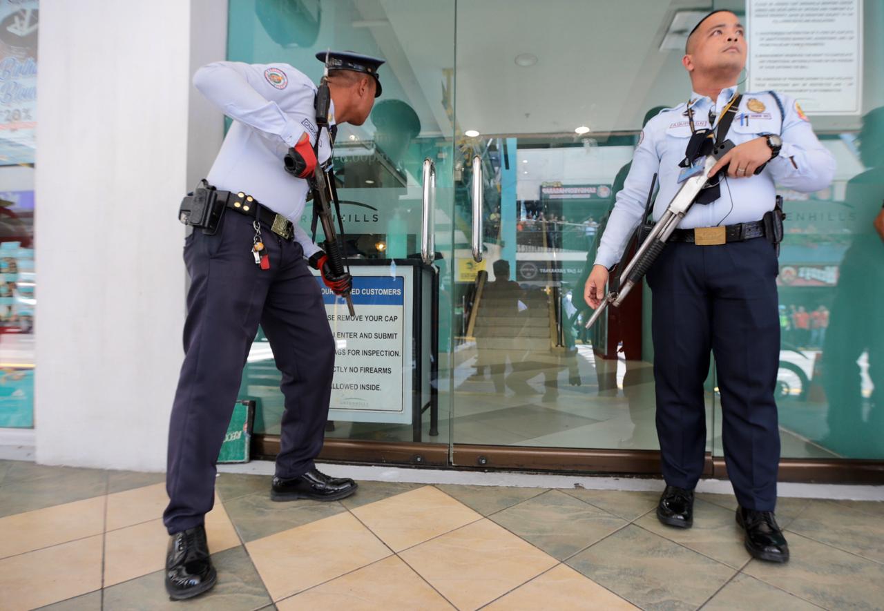 Hostage taking at Virra Mall in Greenhills, San Juan City 2