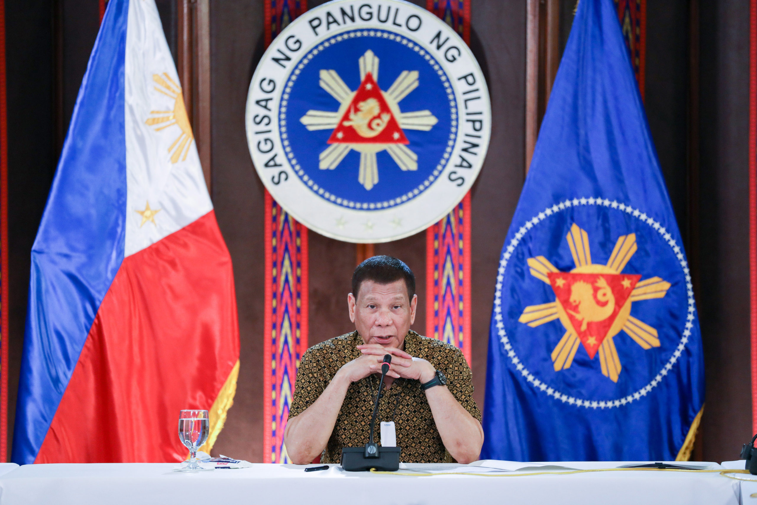 Duterte to ask DOJ if it's legal to stop migration of health ...