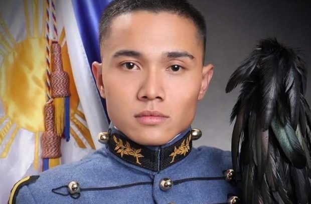 Army officer suspected of COVID-19 infection dies