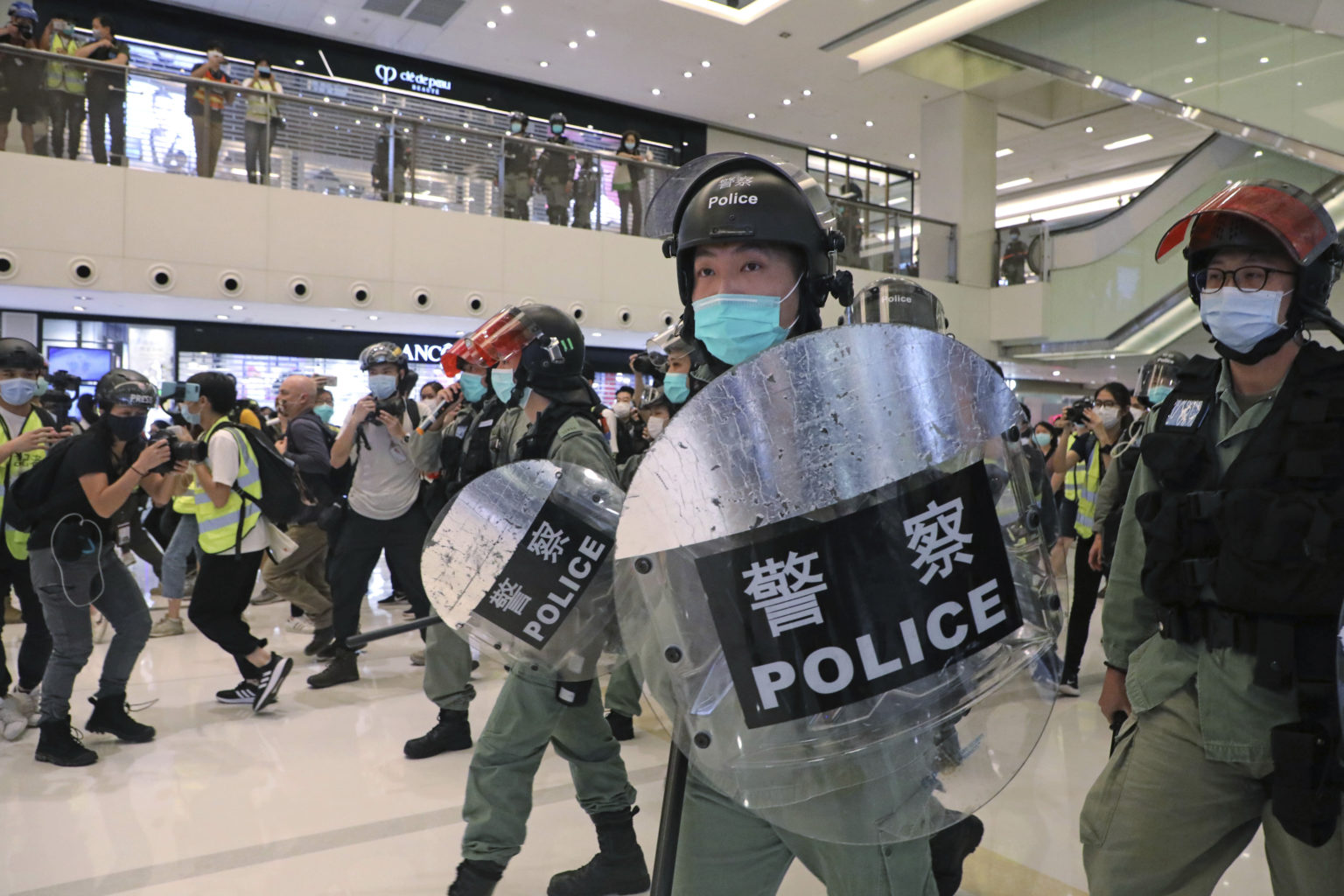 Hong Kong Police Use Pepper Spray To Clear May Day Protest Inquirer News