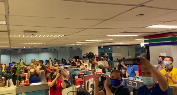 Abs Cbn Broadcast Journo People In Our Newsroom Couldn T Even Hug Each Other Inquirer News