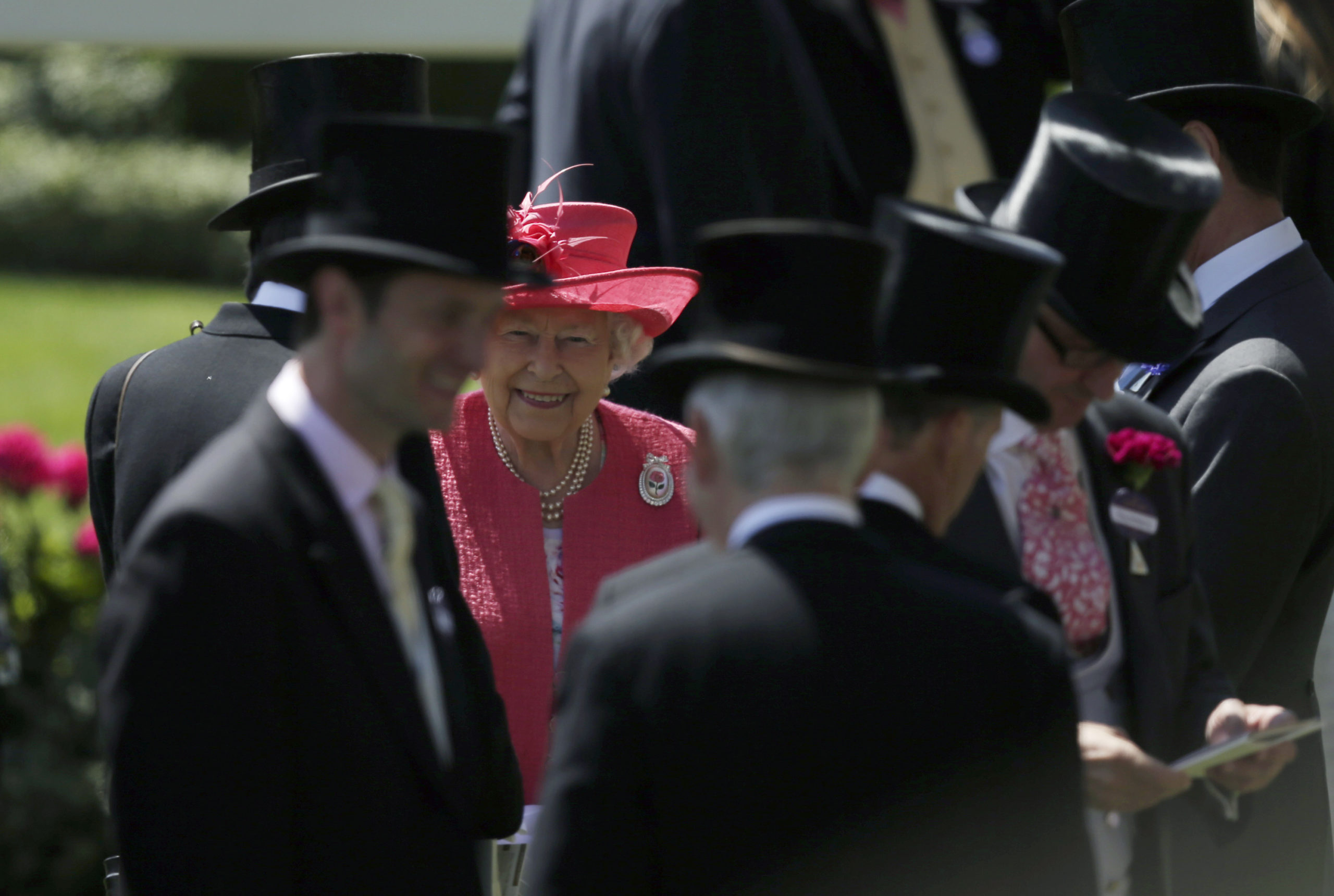 Queen Elizabeth misses Royal Ascot for first time in reign Inquirer News