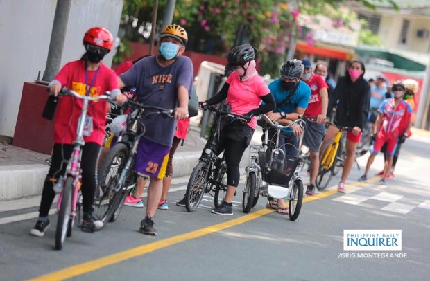 Bikers pop-up bike lanes San Juan City World Bike Day 1