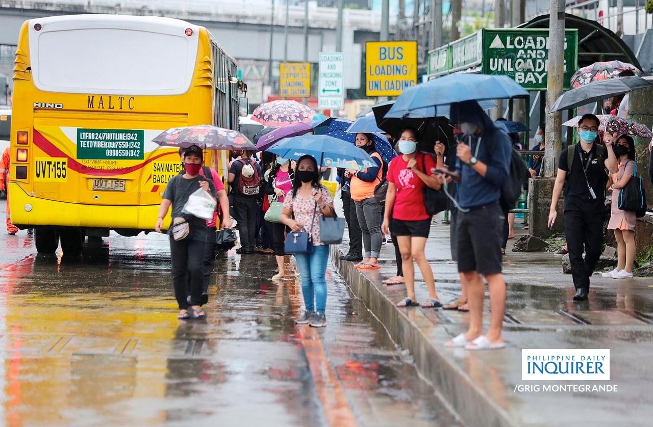 Residents of Metro Manila and nearby provinces have been advised to bring umbrellas or other materials to shield them from rain, as the state weather bureau expects a rainy weekend.