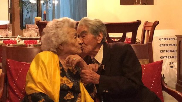 Husband And Wife Ages 110 And 104 Now World S Oldest Married Couple Inquirer News