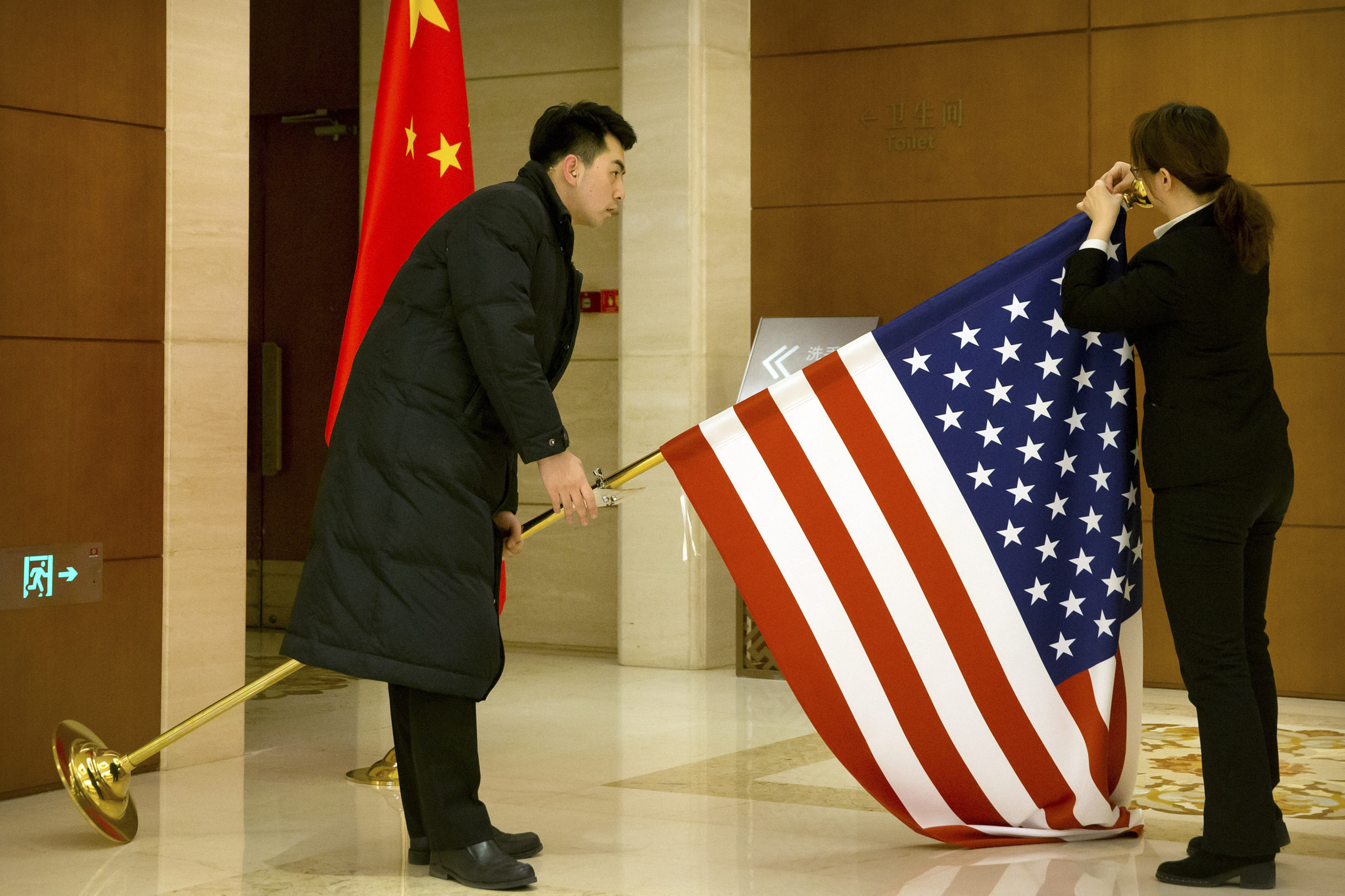 Китай угрожает. США И Китай. Китай против США. Противостояние США И Китая. США Китай конфронтация.