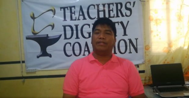 A group of teachers reiterated on Tuesday their call for the Department of Education (DepEd) to revert to the old school calendar, saying that alternative learning strategies had adversely impacted learning that could not be recovered once missed.