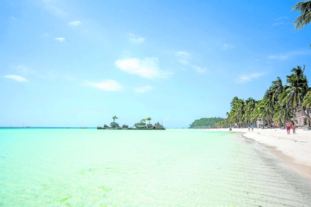 Boracay visitors may get up to 75% discount on room rates—Aklan gov