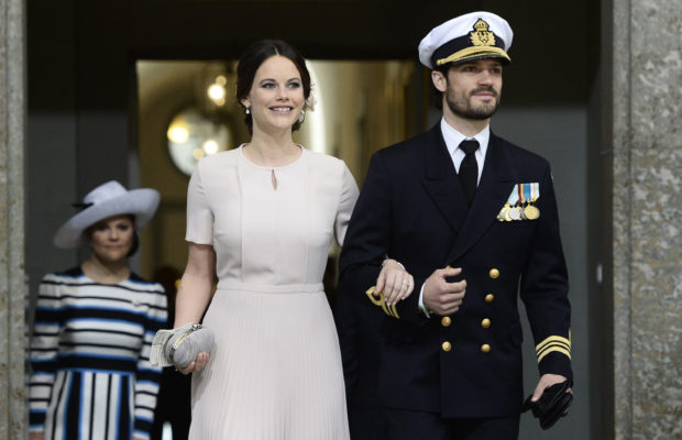 Swedish royal couple self-isolate after COVID diagnosis