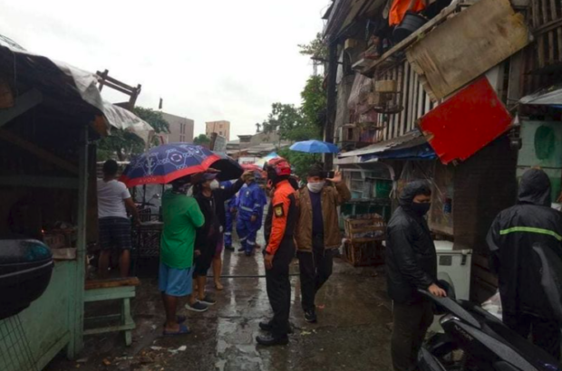 Quezon City Force Evacuates Residents In Flood-prone Areas | Inquirer News