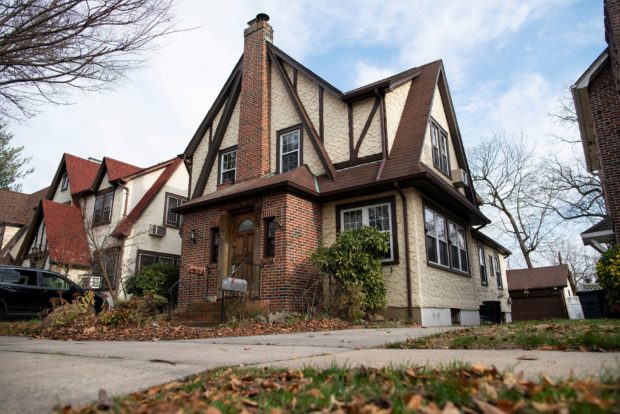 Don't flip, says auctioneer seeking $3 million for Trump's childhood home
