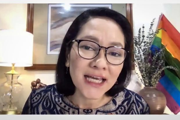 Senator Risa Hontiveros called on Comelec to extend the period of voter registration, at least in areas to be placed under ECQ for two weeks.