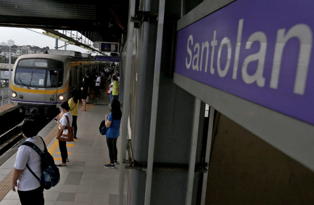LRT-2 riders get free ride between Santolan and Antipolo stations