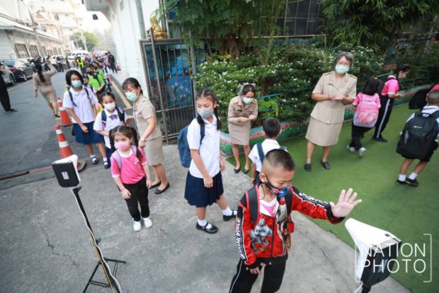 bangkok schoolchildren thailand