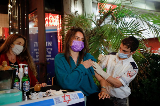 Shots bar: Israelis offered drinks on the house with their vaccine