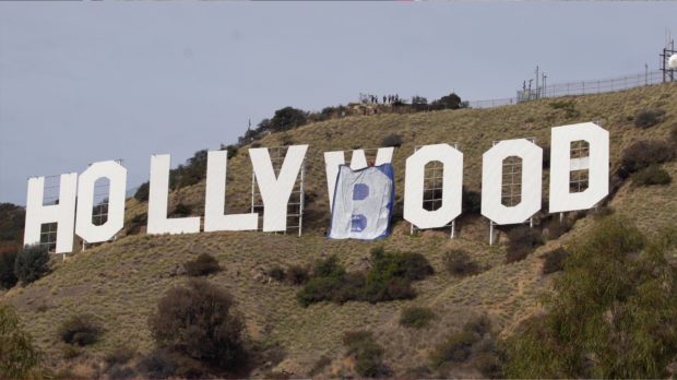 Hollywood sign changed to Hollyboob