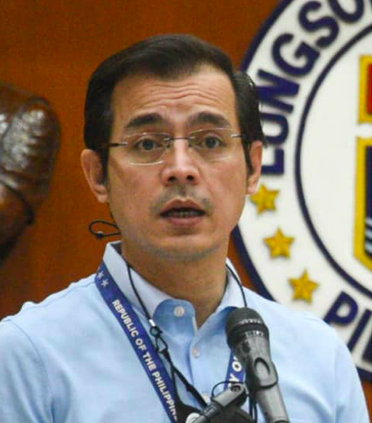 Lawyers on Tuesday urged Manila Mayor Isko Moreno to run for president in the 2022 national elections. 