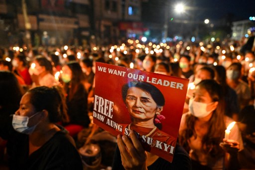Suu Kyi faces court as UN envoy warns of Myanmar civil war