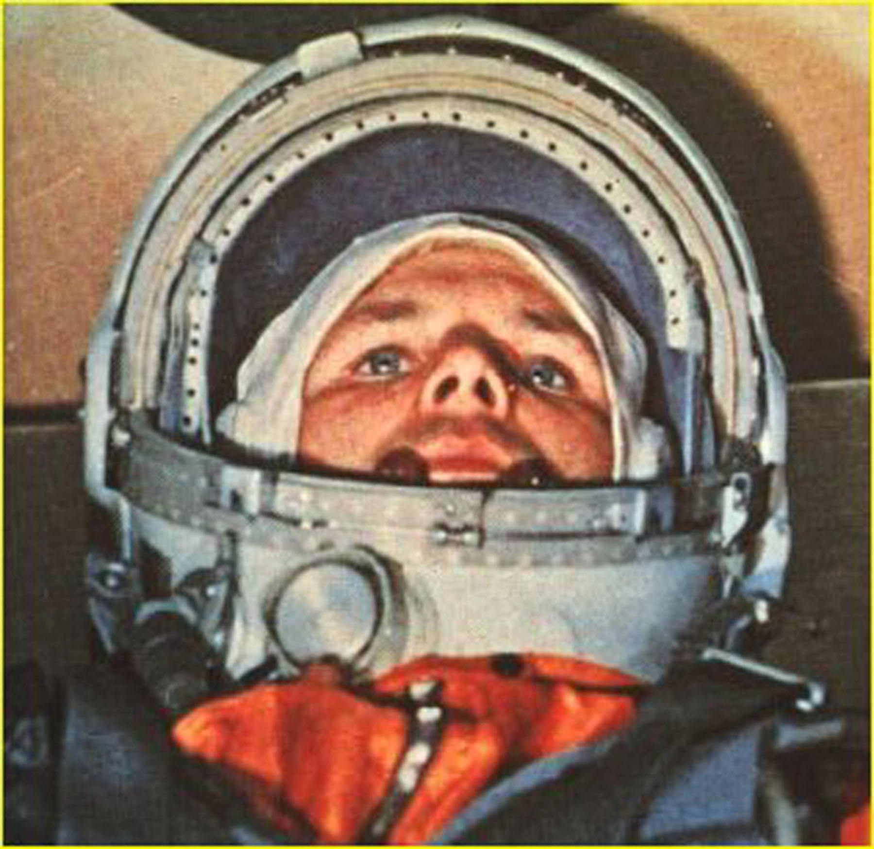 1961 год космос событие. Гагарин в кабине Восток 1.