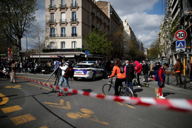 One person shot dead in front of Paris hospital – police source