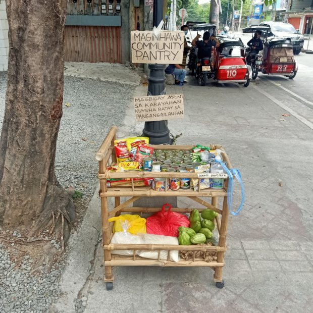 Palace: Police may only interfere in community pantries to enforce health protocols