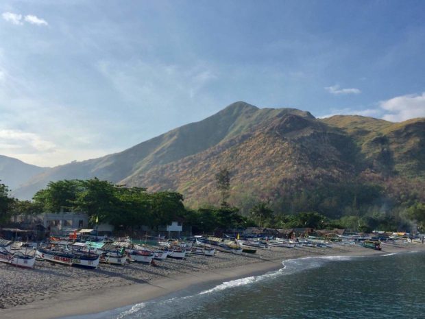 Zambales backtracks: Only tourists aged 15-65 allowed entry
