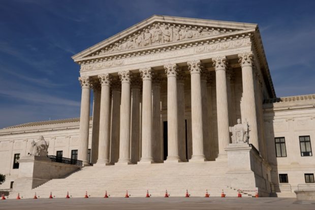The U.S. Supreme Court building in Washington, U.S. May 17, 2021.  REUTERS/Jonathan Ernst/File Photo
