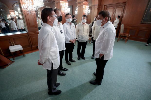 Duterte's 'futile' move to bar Cabinet from probe to do 'more harm than good' - senator