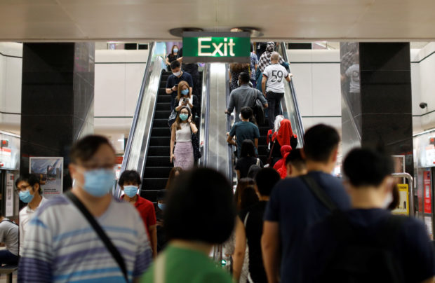singapore people escalator