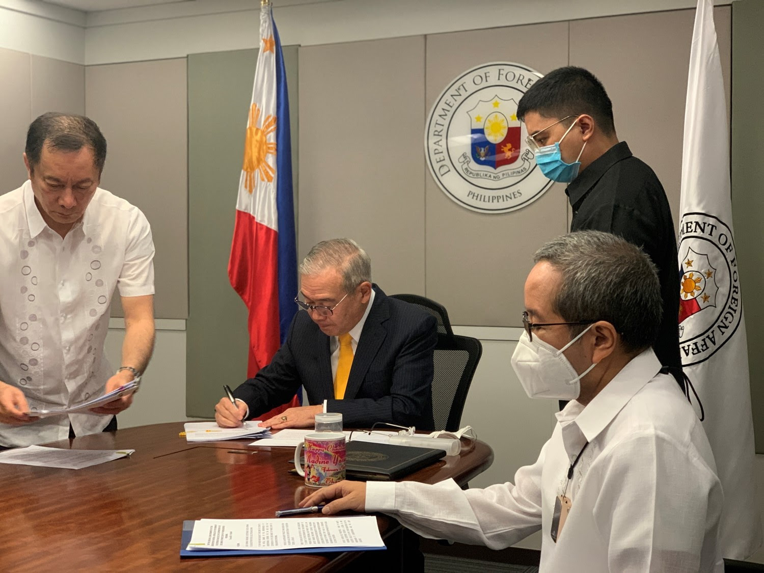 Foreign Affairs Secretary Teodoro Locsin, Jr. signs the Memorandum of Understanding (MOU) on Cooperation in the Deployment of Private Staff.