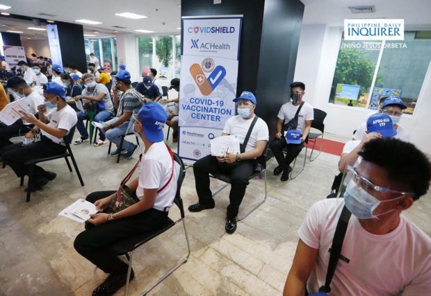 Seafarers waiting to be vaccinated against COVID-19. STORY: Seafarers protest Marina’s revival of training course