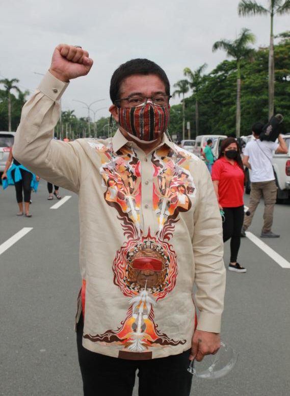 Bayan Muna Rep. Carlos Zarate wears an embroidered Barong Tagalog.